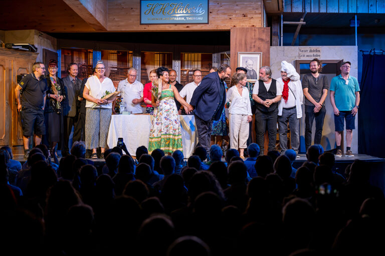 Première des Stücks „Der Geizige“ an den Schlossfestspielen Hagenwil 2026.